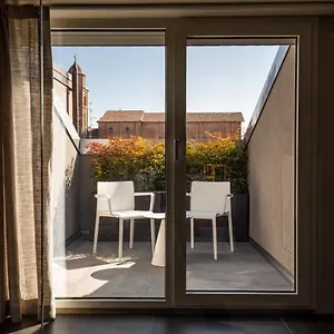 Rb Del Teatro&apartaments Bed and breakfast Imola